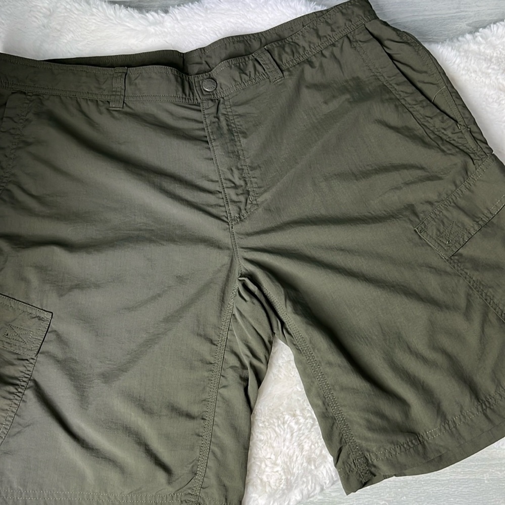 The North Face Nylon Cargo Shorts Olive Green Utility Hiking Outdoor - Picture 9 of 16